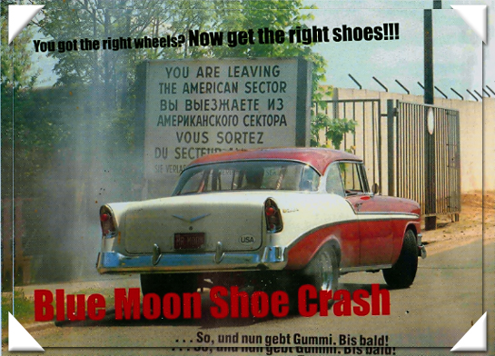 Blue Moon Shoe Crash Postkarte